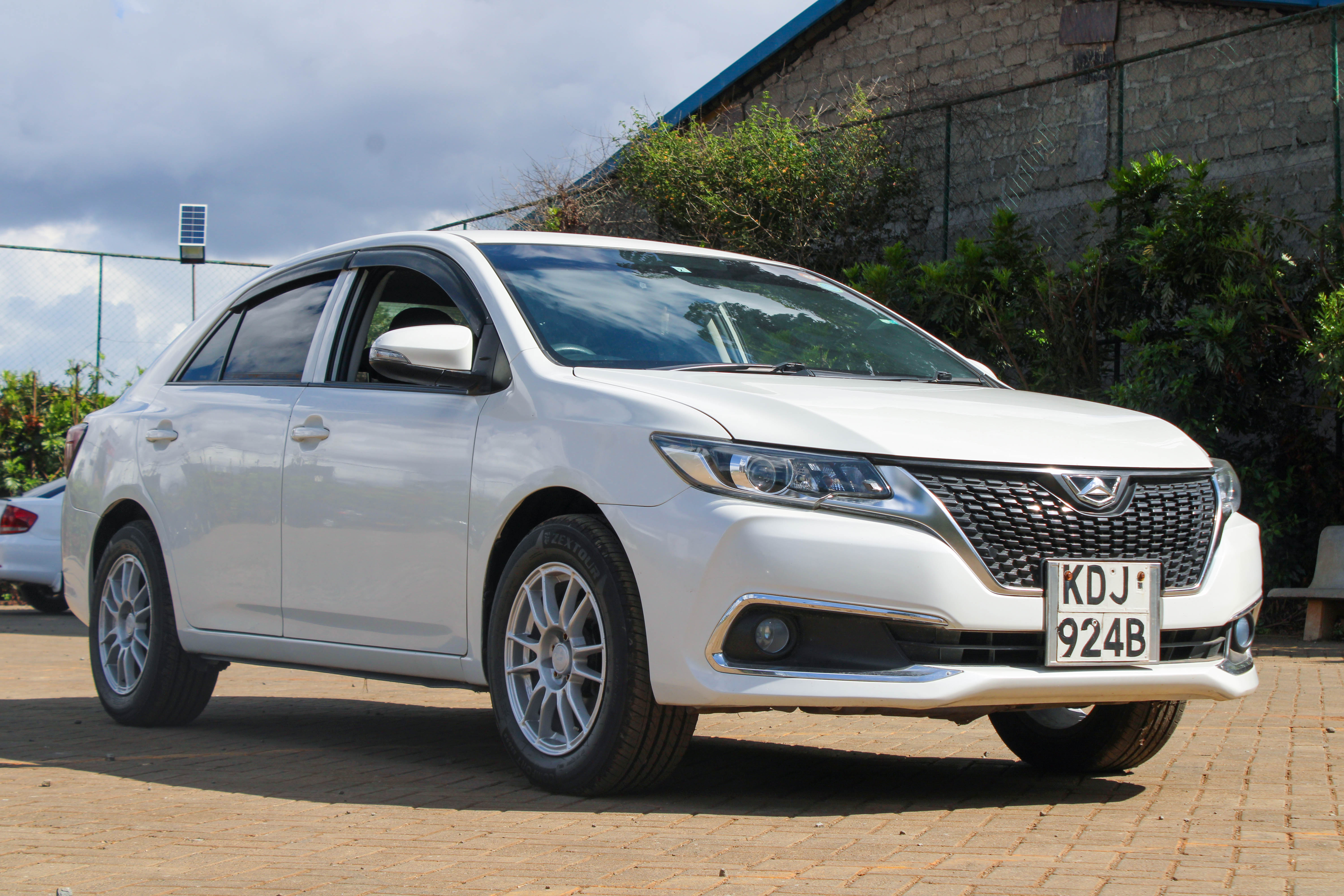 Vehicle Image 3