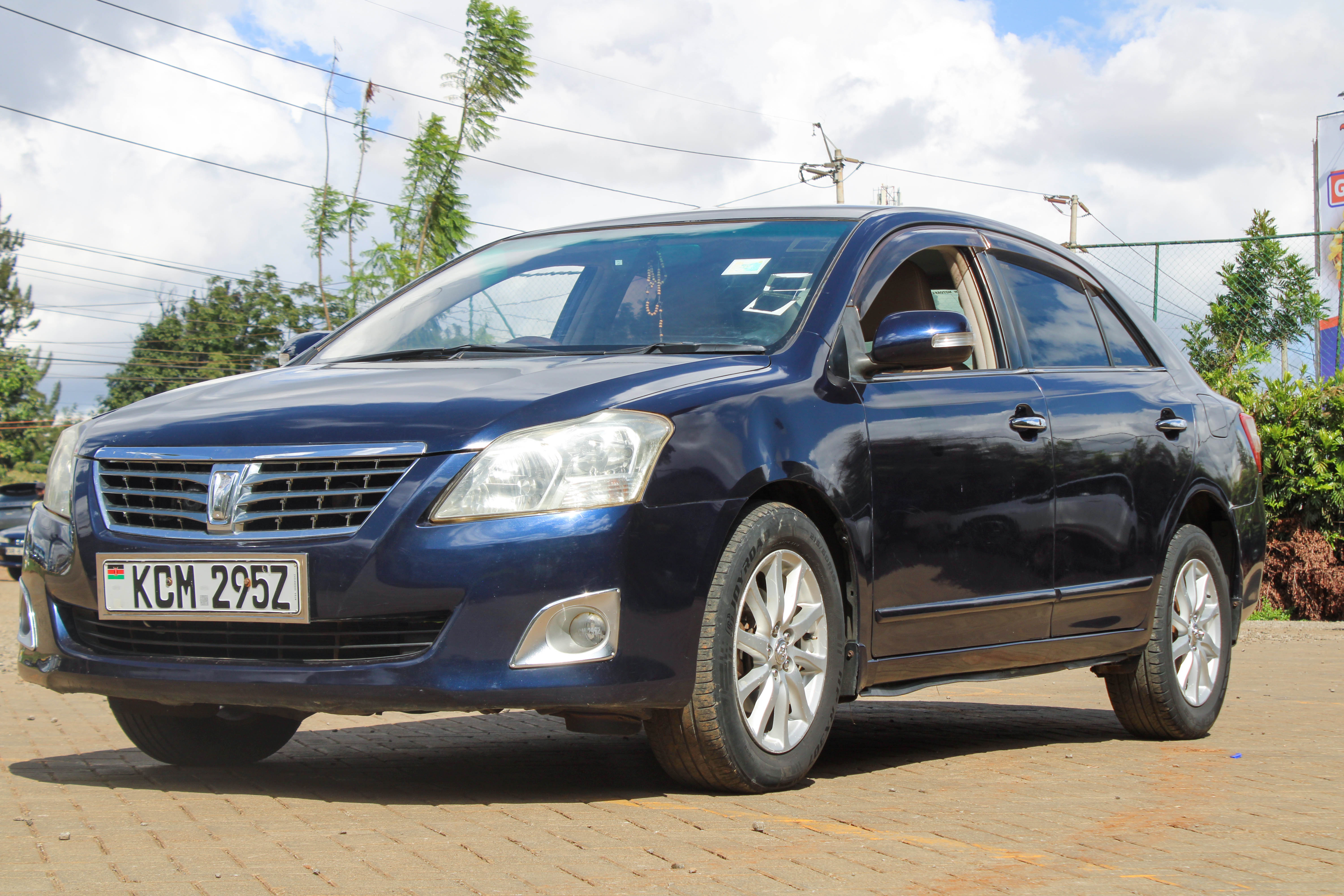 Vehicle Image 3